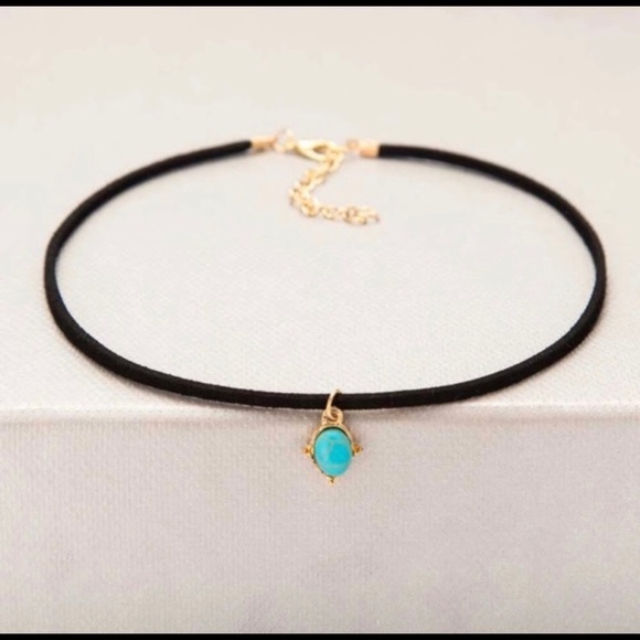 🔥🔥Gorgeous 3 Piece Layering Choker Set 🌺💕 - Picture 5 of 6